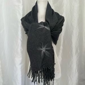 NWT BCBGMaxazria Scarf Wrap